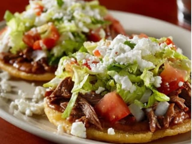 Sopes.