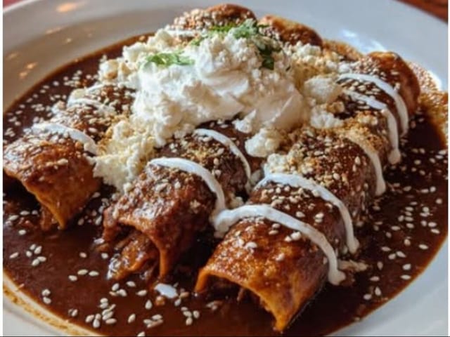 Enchiladas De Mole.